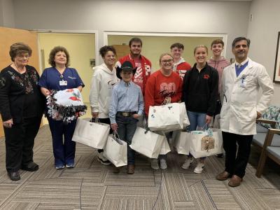 Deliver gifts to cancer patients